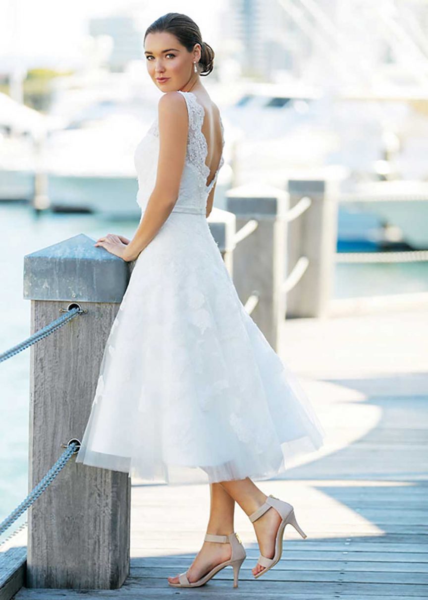 Amazing Perfect Wedding Dress For Short Brides in the world Don t miss out 