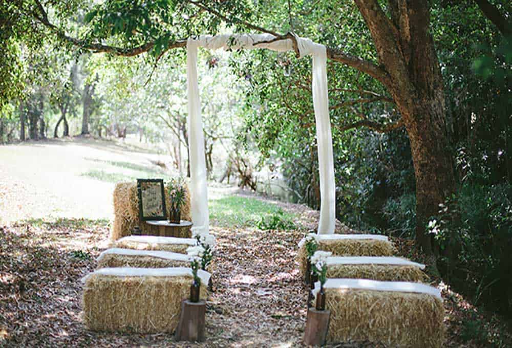 Country wedding style ideas.