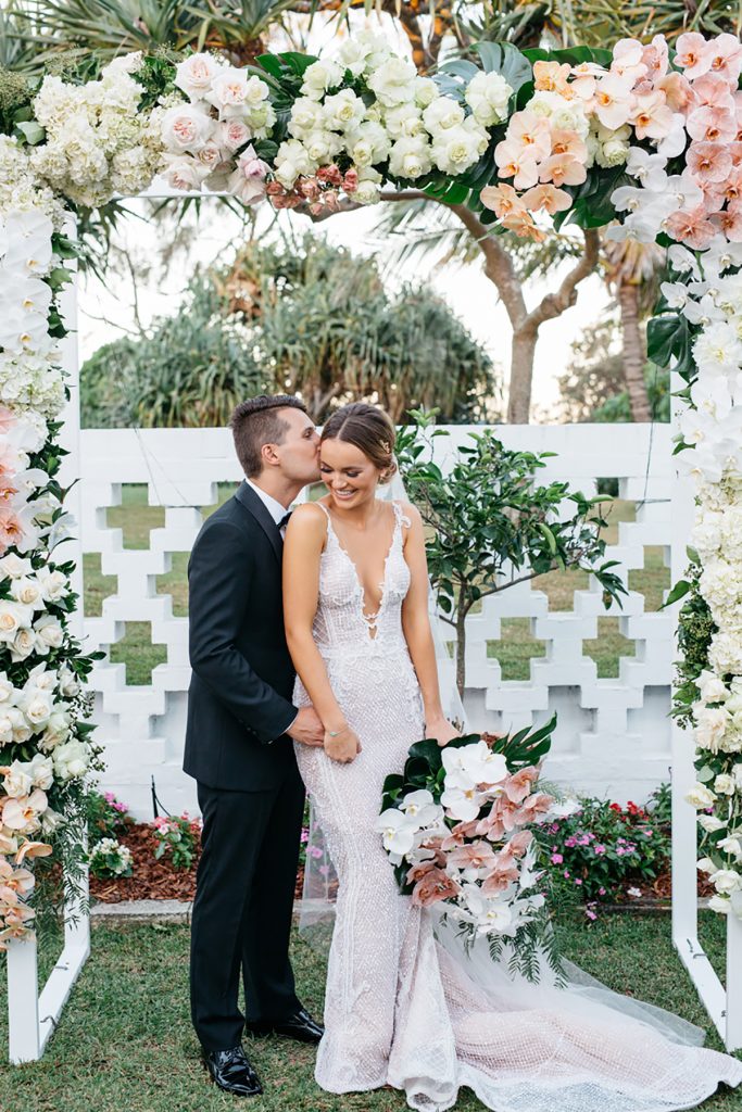 Wedding trends 2019: Lush blooms - Queensland Brides